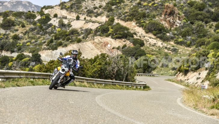 La Moto Guzzi V85TT piace e Mandello assume 18 giovani operai - Foto 28 di 116