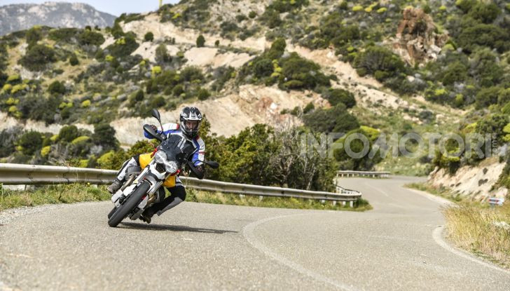 La Moto Guzzi V85TT piace e Mandello assume 18 giovani operai - Foto 30 di 116