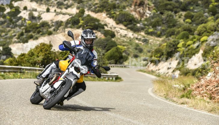 La Moto Guzzi V85TT piace e Mandello assume 18 giovani operai - Foto 31 di 116