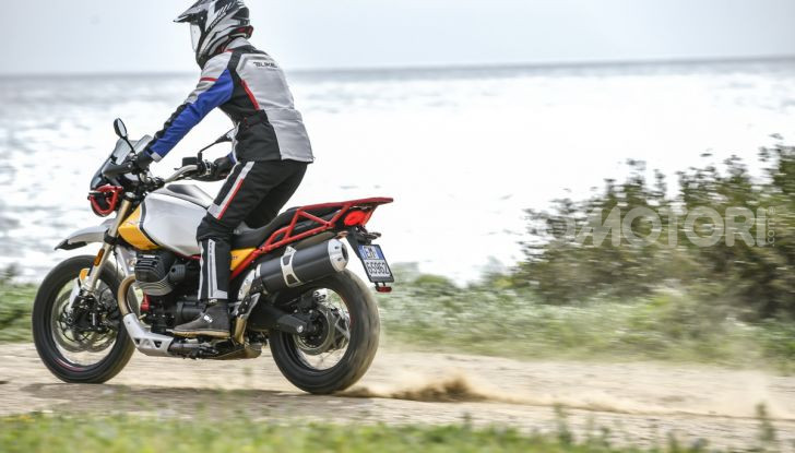 La Moto Guzzi V85TT piace e Mandello assume 18 giovani operai - Foto 35 di 116