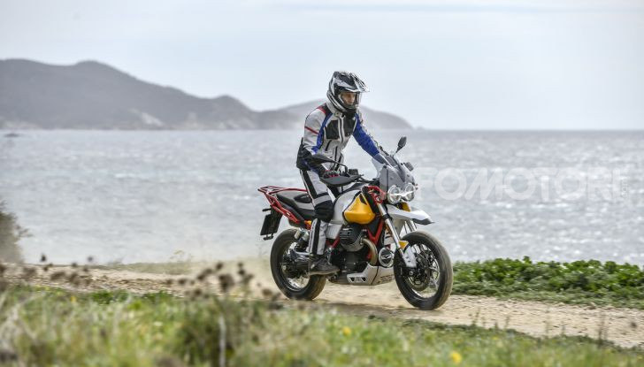 La Moto Guzzi V85TT piace e Mandello assume 18 giovani operai - Foto 41 di 116