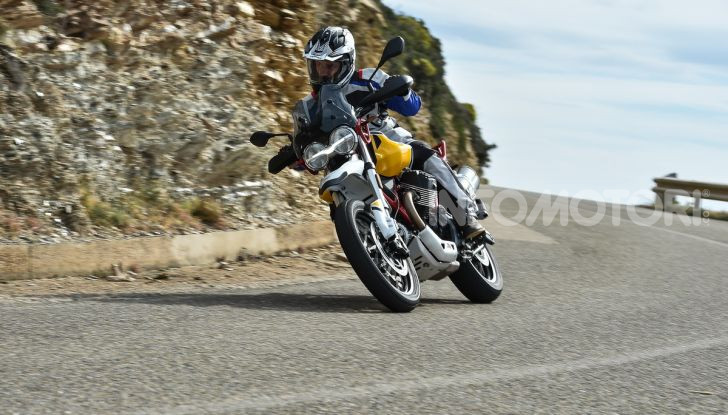 La Moto Guzzi V85TT piace e Mandello assume 18 giovani operai - Foto 58 di 116