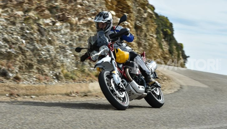 La Moto Guzzi V85TT piace e Mandello assume 18 giovani operai - Foto 59 di 116