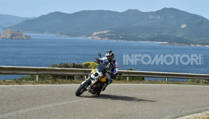 La Moto Guzzi V85TT piace e Mandello assume 18 giovani operai - Foto 61 di 116