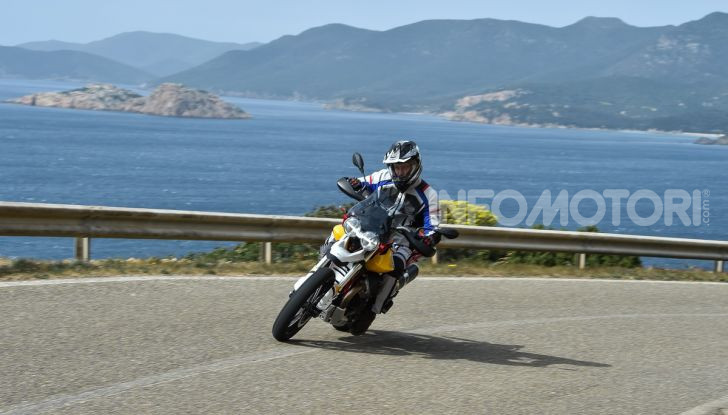 La Moto Guzzi V85TT piace e Mandello assume 18 giovani operai - Foto 63 di 116