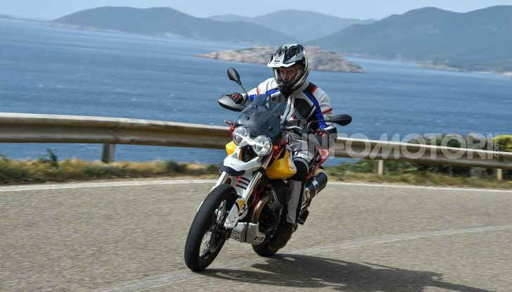 La Moto Guzzi V85TT piace e Mandello assume 18 giovani operai - Foto 65 di 116