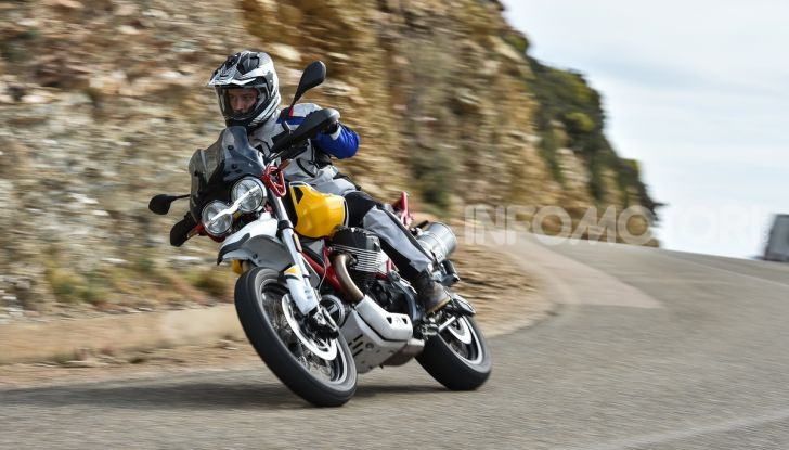 La Moto Guzzi V85TT piace e Mandello assume 18 giovani operai - Foto 67 di 116