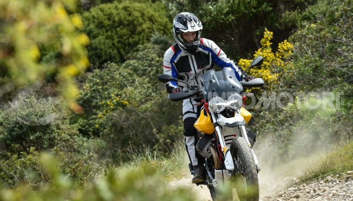 La Moto Guzzi V85TT piace e Mandello assume 18 giovani operai - Foto 71 di 116