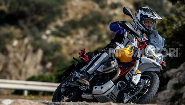 La Moto Guzzi V85TT piace e Mandello assume 18 giovani operai - Foto 85 di 116