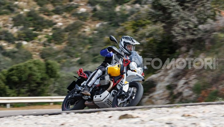 La Moto Guzzi V85TT piace e Mandello assume 18 giovani operai - Foto 86 di 116