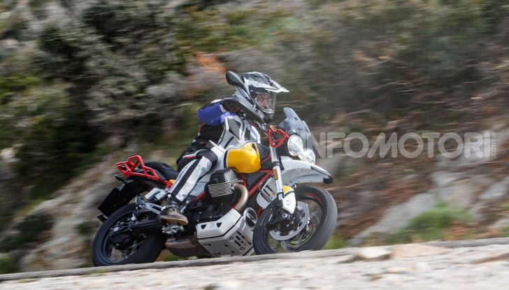 La Moto Guzzi V85TT piace e Mandello assume 18 giovani operai - Foto 88 di 116