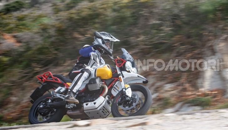 La Moto Guzzi V85TT piace e Mandello assume 18 giovani operai - Foto 89 di 116