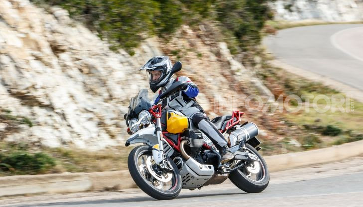 La Moto Guzzi V85TT piace e Mandello assume 18 giovani operai - Foto 96 di 116