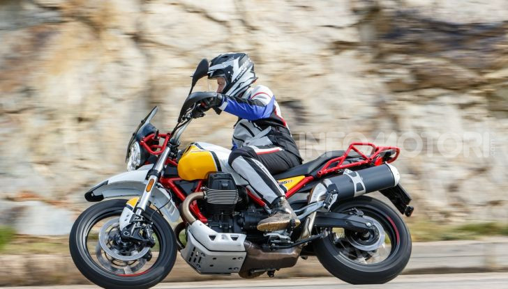 La Moto Guzzi V85TT piace e Mandello assume 18 giovani operai - Foto 99 di 116