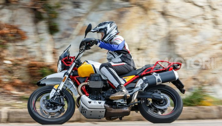 La Moto Guzzi V85TT piace e Mandello assume 18 giovani operai - Foto 100 di 116