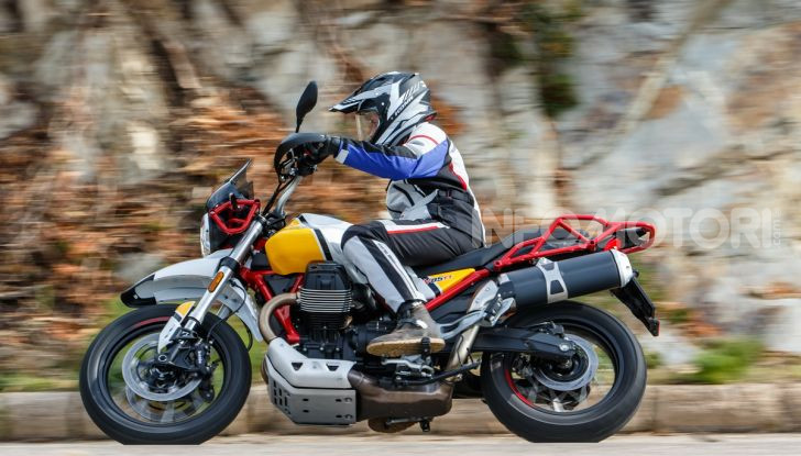 La Moto Guzzi V85TT piace e Mandello assume 18 giovani operai - Foto 101 di 116