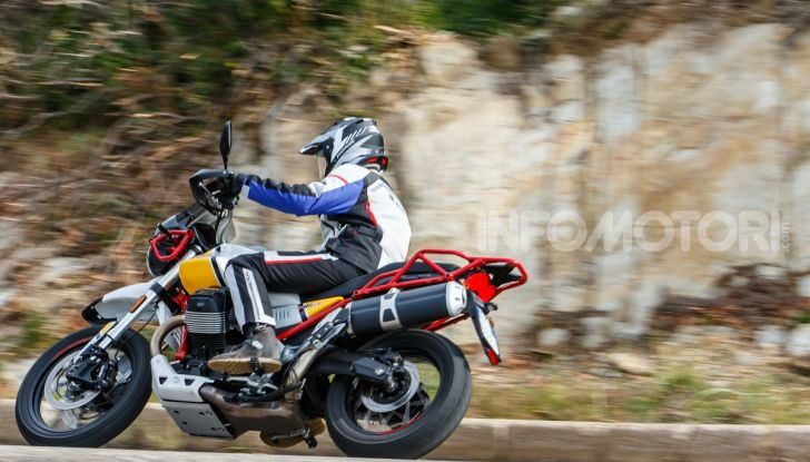 La Moto Guzzi V85TT piace e Mandello assume 18 giovani operai - Foto 103 di 116