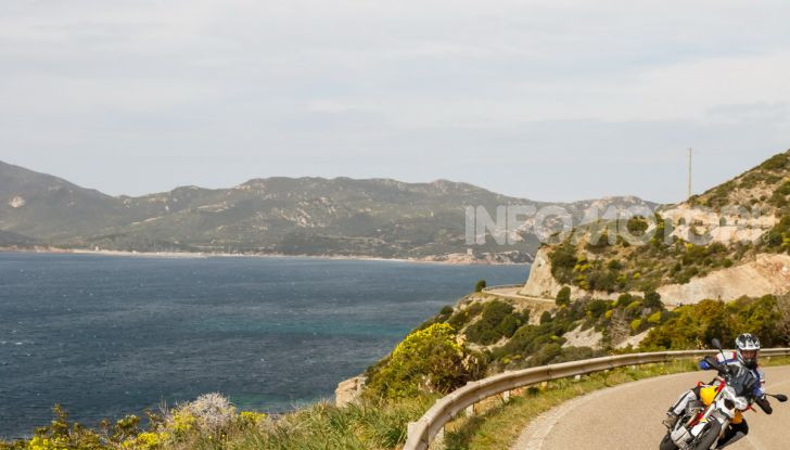 La Moto Guzzi V85TT piace e Mandello assume 18 giovani operai - Foto 107 di 116