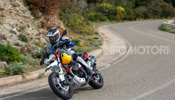 La Moto Guzzi V85TT piace e Mandello assume 18 giovani operai - Foto 115 di 116