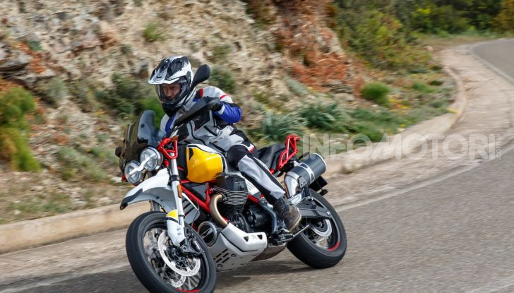 La Moto Guzzi V85TT piace e Mandello assume 18 giovani operai - Foto 116 di 116