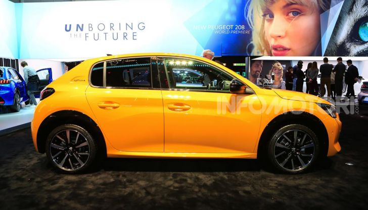 Nuova Peugeot 208 2019: caratteristiche, allestimenti e prezzi - Foto 11 di 44
