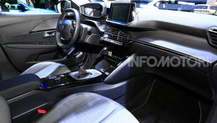 Nuova Peugeot 208 2019: caratteristiche, allestimenti e prezzi - Foto 27 di 44