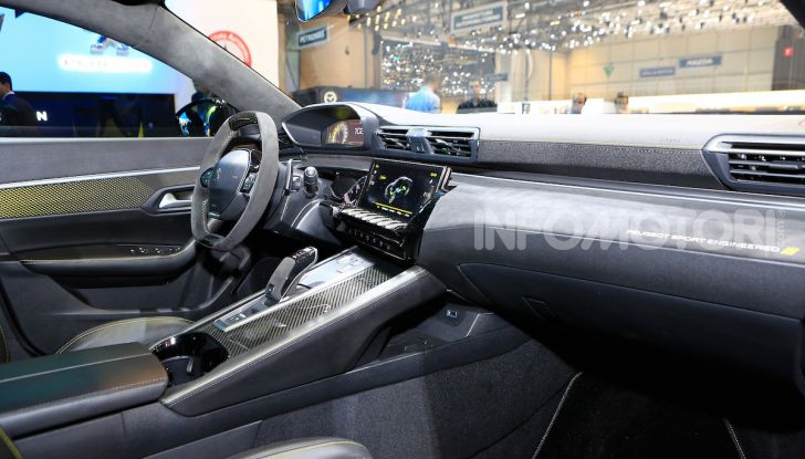 In viaggio verso Ginevra e nel futuro elettrificato con Peugeot - Foto 33 di 49