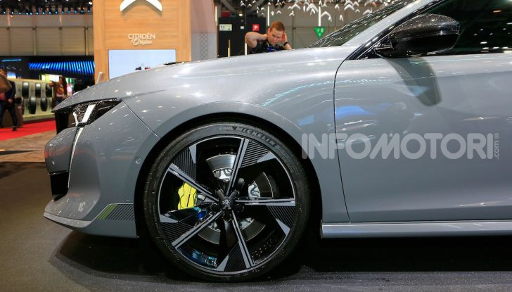 In viaggio verso Ginevra e nel futuro elettrificato con Peugeot - Foto 30 di 49