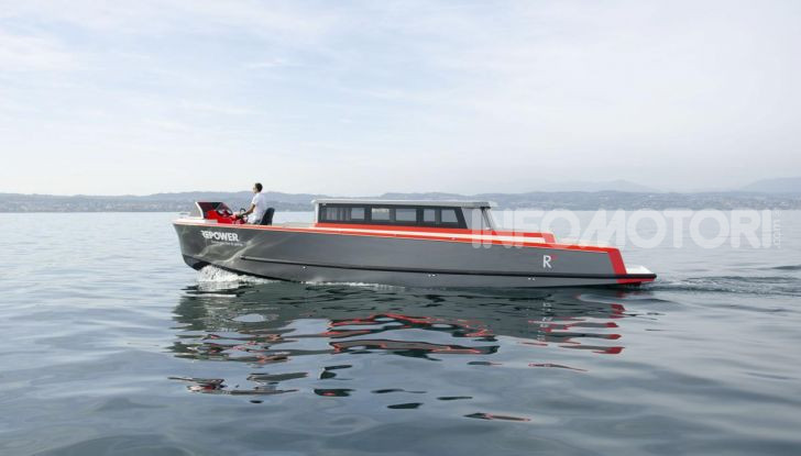 Milano: nel 2023 distributori dotati di colonnine per auto elettriche - Foto 8 di 15