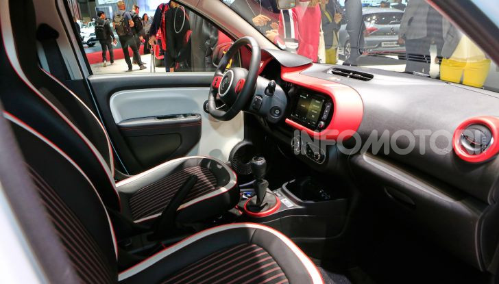 Nuova Renault Twingo 2019: la citycar scattante e ancora più colorata - Foto 18 di 20