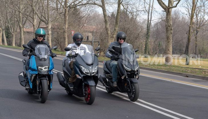 Comparativa scooter 400: Suzuki Burgman, Yamaha XMAX e BMW C400X - Foto 17 di 61