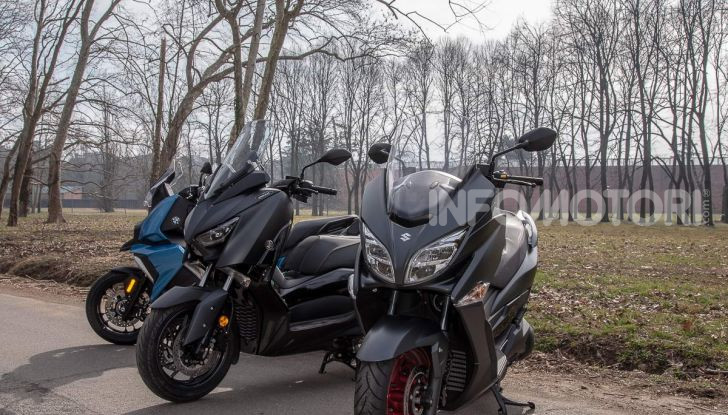 Comparativa scooter 400: Suzuki Burgman, Yamaha XMAX e BMW C400X - Foto 26 di 61
