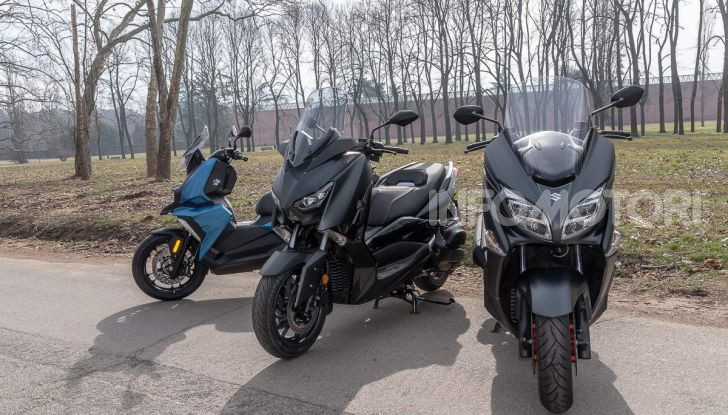 Comparativa scooter 400: Suzuki Burgman, Yamaha XMAX e BMW C400X - Foto 27 di 61