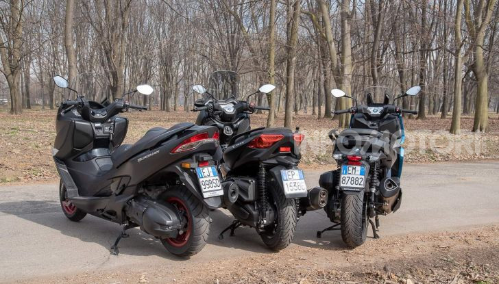 Comparativa scooter 400: Suzuki Burgman, Yamaha XMAX e BMW C400X - Foto 29 di 61