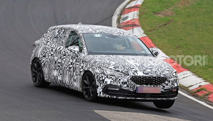 Nuova Seat Leon 2020, linee riviste e tecnologia ibrida - Foto 1 di 31