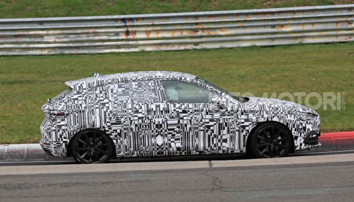 Nuova Seat Leon 2020, linee riviste e tecnologia ibrida - Foto 9 di 31