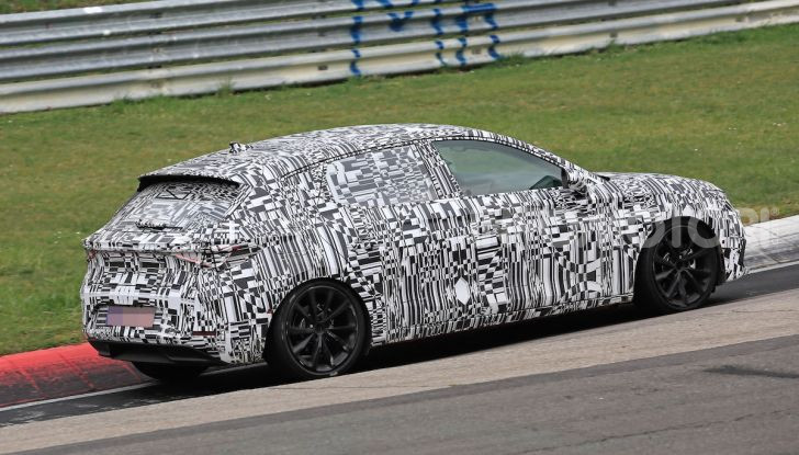 Nuova Seat Leon 2020, linee riviste e tecnologia ibrida - Foto 6 di 31