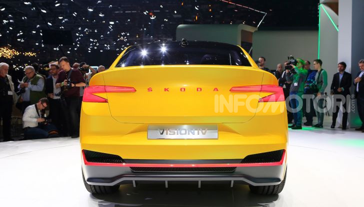 Skoda Vision iV: a Ginevra arriva l’auto elettrica del futuro - Foto 20 di 35