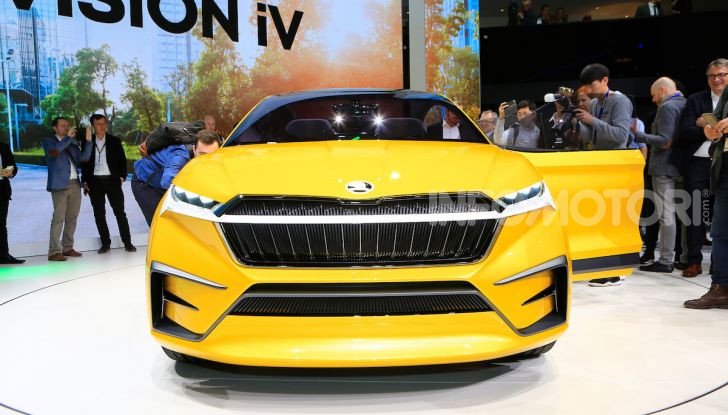 Skoda Vision iV: a Ginevra arriva l’auto elettrica del futuro - Foto 8 di 35