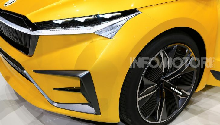 Skoda Vision iV: a Ginevra arriva l’auto elettrica del futuro - Foto 11 di 35