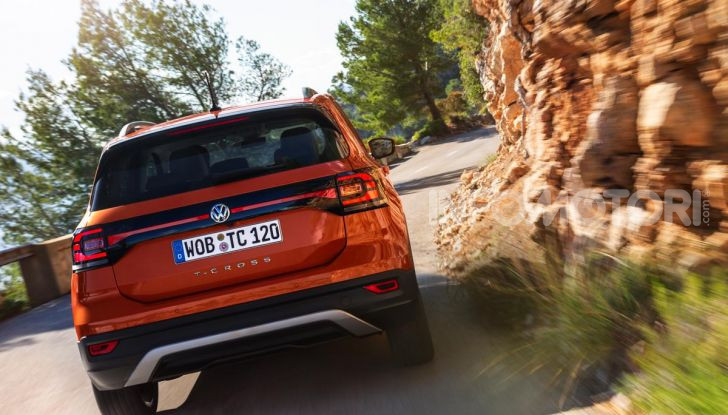 [VIDEO] Prova Volkswagen T-Cross: il crossover comodo per far viaggiare il mercato - Foto 25 di 35