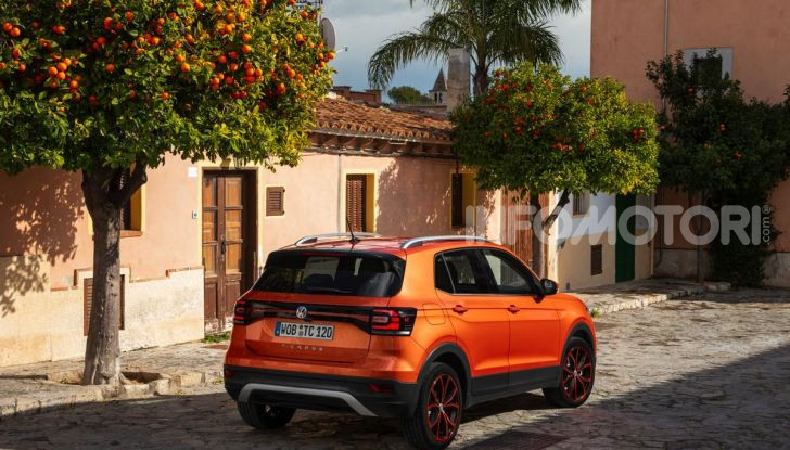 [VIDEO] Prova Volkswagen T-Cross: il crossover comodo per far viaggiare il mercato - Foto 24 di 35