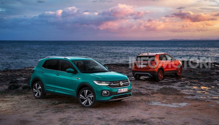 [VIDEO] Prova Volkswagen T-Cross: il crossover comodo per far viaggiare il mercato - Foto 15 di 35