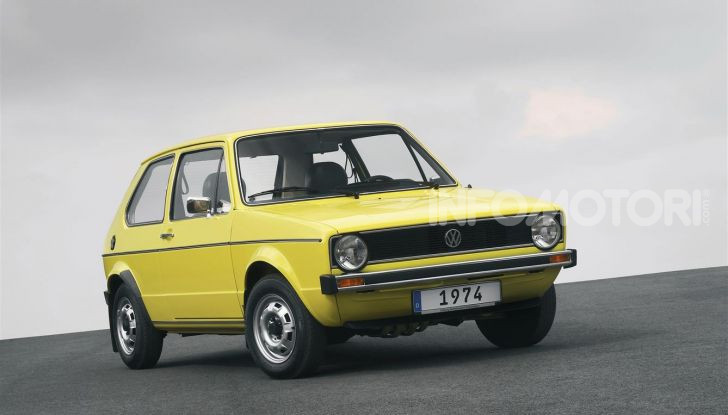Volkswagen Golf: 45 anni di storia in continua evoluzione - Foto 1 di 12