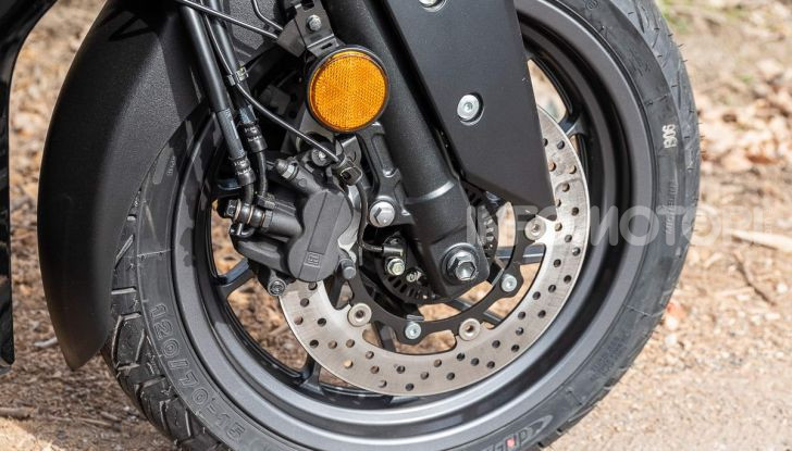 Comparativa scooter 400: Suzuki Burgman, Yamaha XMAX e BMW C400X - Foto 46 di 61