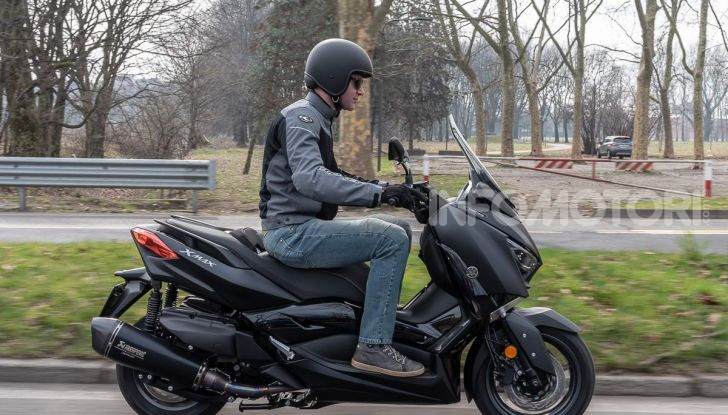 Comparativa scooter 400: Suzuki Burgman, Yamaha XMAX e BMW C400X - Foto 58 di 61