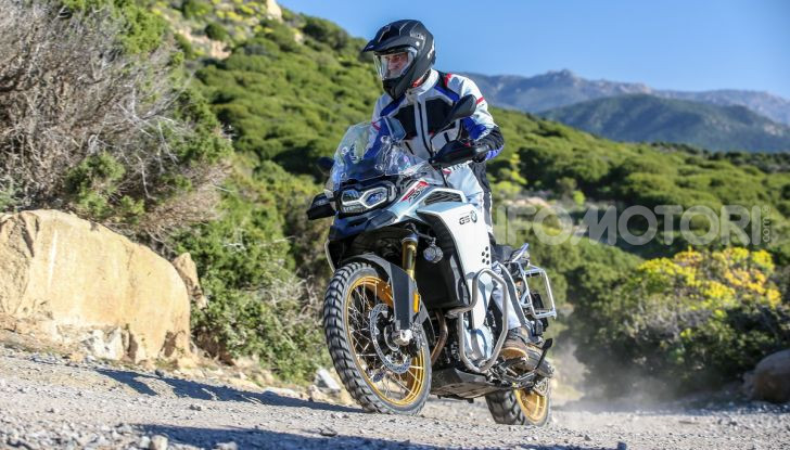 BMW F850 GS Adventure: prezzo, prova e caratteristiche del modello 2019 - Foto 33 di 74