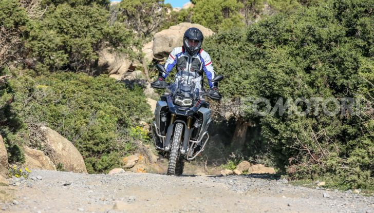 BMW F850 GS Adventure: prezzo, prova e caratteristiche del modello 2019 - Foto 37 di 74