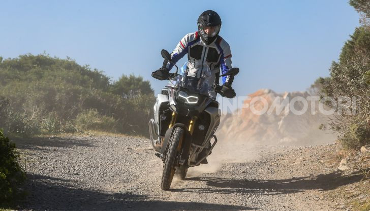 BMW F850 GS Adventure: prezzo, prova e caratteristiche del modello 2019 - Foto 50 di 74