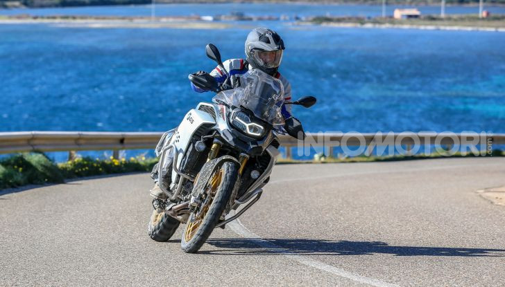 BMW F850 GS Adventure: prezzo, prova e caratteristiche del modello 2019 - Foto 58 di 74